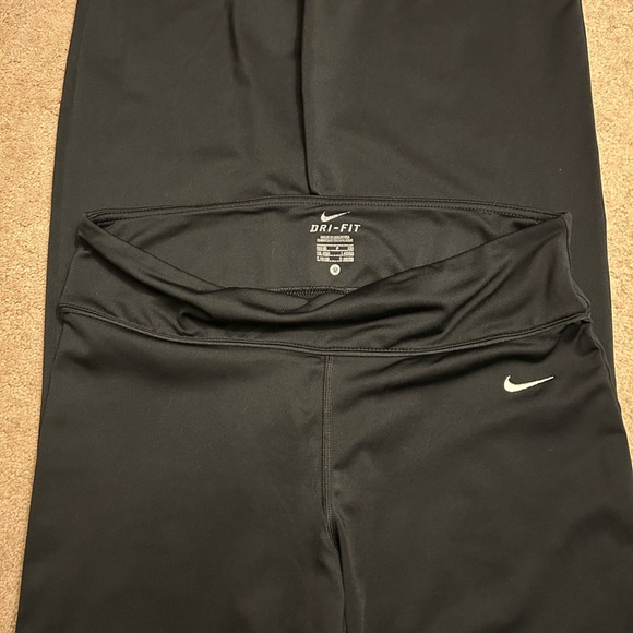 Nike Black Wide-Leg Performance Pants with White Swoosh - Picture 3 of 3